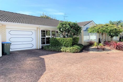 Photo of property in 2/8 Domett Avenue, Epsom, Auckland, 1023