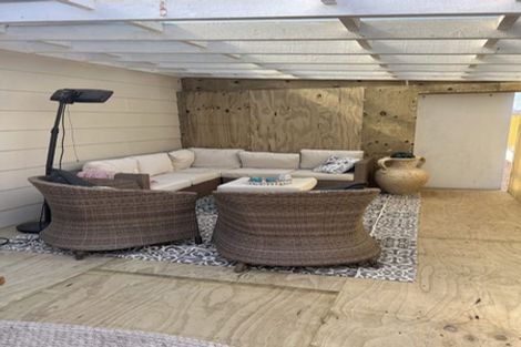 Photo of property in 16a Hall Place, Foxton Beach, Foxton, 4815