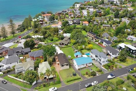 Photo of property in 1/99 Hebron Road, Waiake, Auckland, 0630