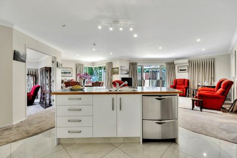 Photo of property in 432a Mangorei Road, Highlands Park, New Plymouth, 4312