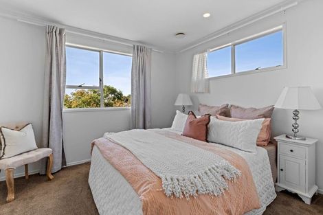 Photo of property in 8 Corric Hill, Torbay, Auckland, 0630