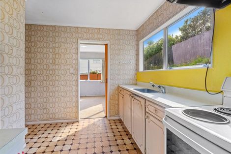 Photo of property in 39 Kohekohe Street, New Lynn, Auckland, 0600