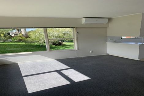 Photo of property in 1/8 Battle Place, Glenfield, Auckland, 0629