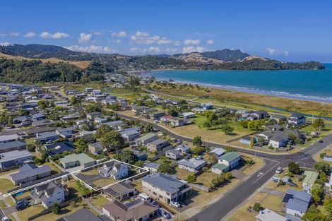 Photo of property in 5 Wells Place, Whitianga, 3510