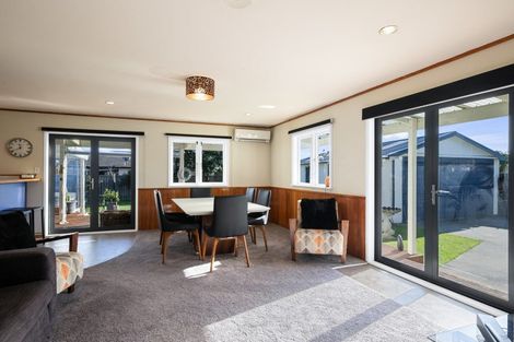 Photo of property in 47 George Street, Levin, 5510