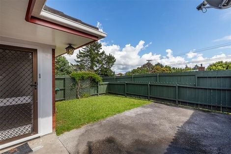 Photo of property in 58 Strid Road, Te Atatu South, Auckland, 0610