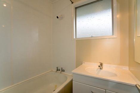 Photo of property in 59a Farquhars Road, Redwood, Christchurch, 8051