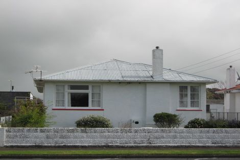 Photo of property in 21 Domett Street, Waitara, 4320