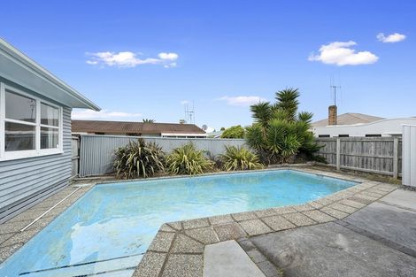 Photo of property in 1 Warwick Avenue, St Andrews, Hamilton, 3200