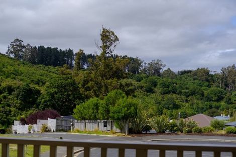 Photo of property in 17 Sretlaw Place, Brockville, Dunedin, 9011