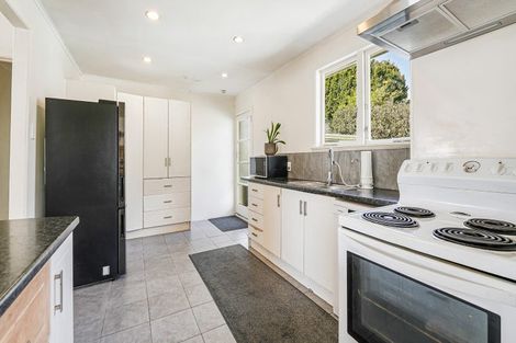 Photo of property in 59 Sylvan Crescent, Te Atatu South, Auckland, 0610