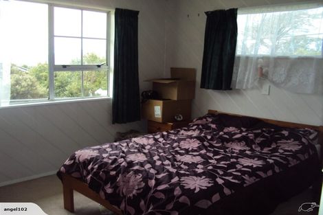 Photo of property in 1 Kerr Grove, Johnsonville, Wellington, 6037