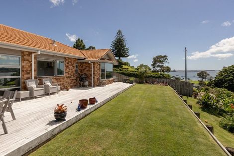 Photo of property in 109 Harbour View Road, Omokoroa, 3114