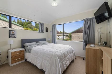 Photo of property in 70 Utuhina Road, Springfield, Rotorua, 3015