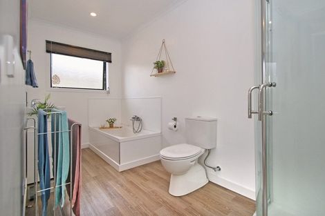 Photo of property in 9 Ribbonwood Close, Te Kauwhata, 3710