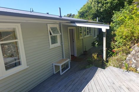 Photo of property in 7 Kingston Heights Road, Kingston, Wellington, 6021