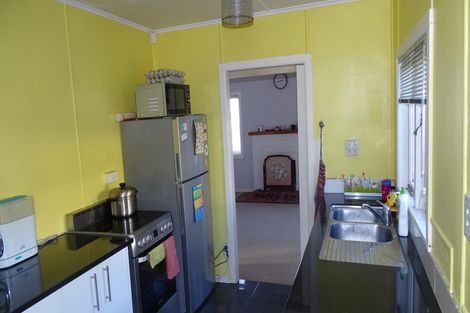 Photo of property in 11 Seddon Avenue, Papatoetoe, Auckland, 2104