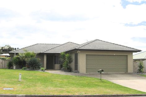 Photo of property in 1 Peregrine Place, Welcome Bay, Tauranga, 3112