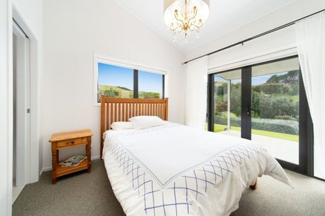Photo of property in 565 Rockell Road, Whananaki, Hikurangi, 0181