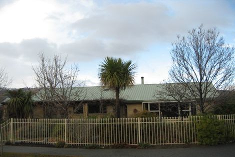 Photo of property in 10 Sarita Place, Cromwell, 9310