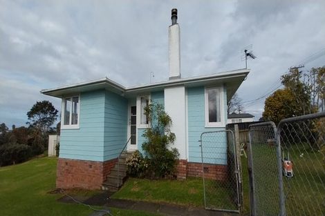 Photo of property in 30 Neil Avenue, Te Atatu Peninsula, Auckland, 0610