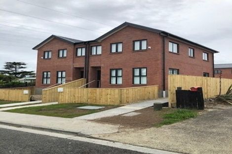 Photo of property in 2/9 Marlene Avenue, Te Atatu South, Auckland, 0610