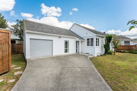 Photo of property in 15 Athlone Crescent, Boulcott, Lower Hutt, 5011