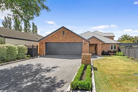 Photo of property in 11a Blarney Place, Casebrook, Christchurch, 8051