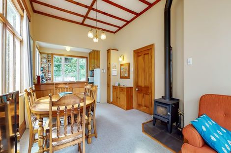 Photo of property in 123 Kelburn Parade, Kelburn, Wellington, 6012