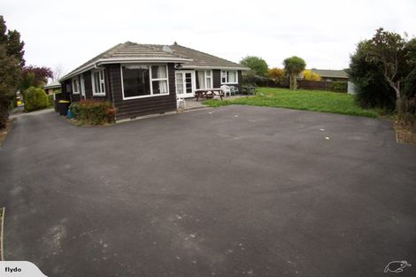 Photo of property in 310 Riccarton Road, Upper Riccarton, Christchurch, 8041