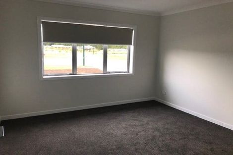 Photo of property in 9 Pukatea Lane, Kinloch, Taupo, 3377