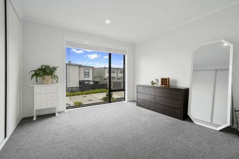 Photo of property in 4 Walter Merton Road, Hobsonville, Auckland, 0616