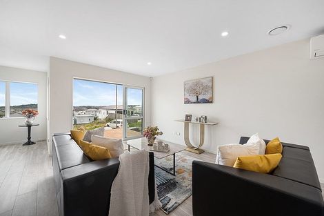 Photo of property in 94 Joseph Street, Flat Bush, Auckland, 2019