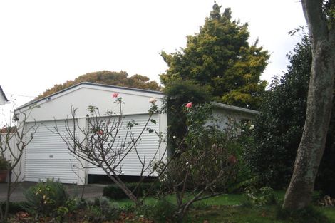 Photo of property in 5 Ngaio Crescent, Woburn, Lower Hutt, 5010