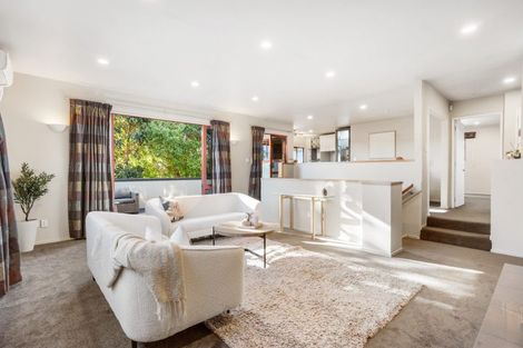 Photo of property in 13a Cliff View Drive, Green Bay, Auckland, 0604
