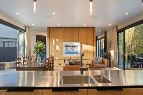 Photo of property in 11 Girvan Street, Fendalton, Christchurch, 8041