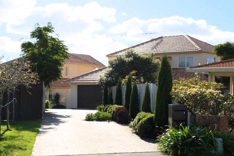 Photo of property in 8 Putter Place, Golflands, Auckland, 2013