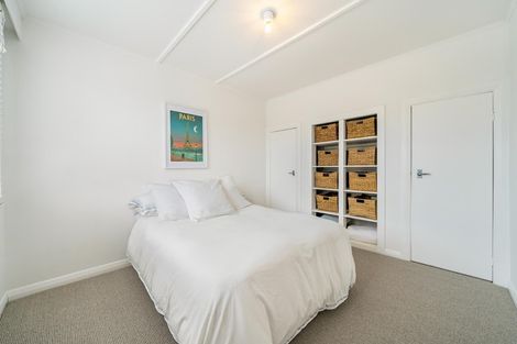 Photo of property in 25 Tuatoru Street, Eastbourne, Lower Hutt, 5013