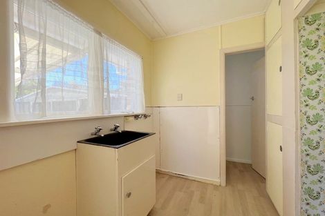 Photo of property in 1120 Heaphy Terrace, Fairfield, Hamilton, 3214