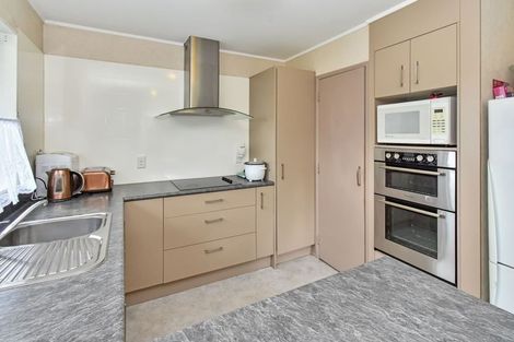 Photo of property in 1/1 Manse Road, Pahurehure, Papakura, 2113