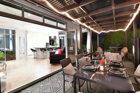 Photo of property in 2 The Ritz, Orewa, 0931