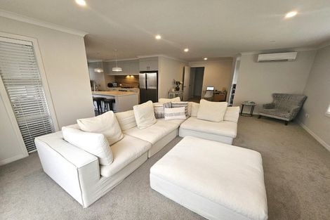 Photo of property in 34 Hanlow Place, Pyes Pa, Tauranga, 3112