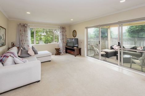 Photo of property in 47 Corta Bella Place, Golflands, Auckland, 2013