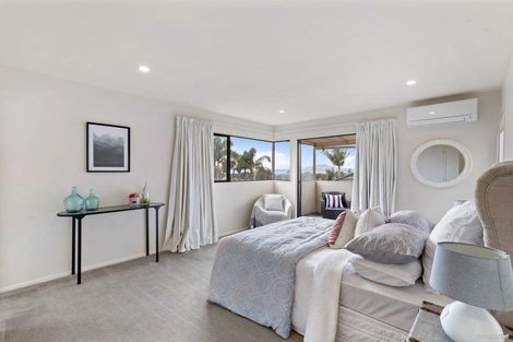 Photo of property in 2/27 Commodore Parry Road, Castor Bay, Auckland, 0620