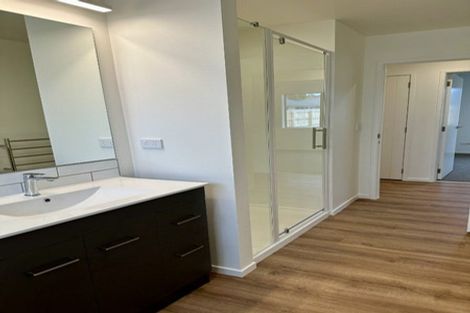 Photo of property in 24 Pahiki Crescent, Levin, 5510