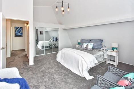 Photo of property in 2/8 Wood Street, Papakura, 2110