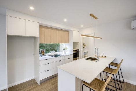 Photo of property in 9b Church Road, Taradale, Napier, 4112