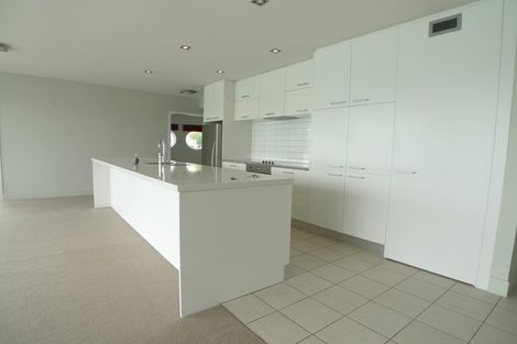 Photo of property in The Capital, 32/370 Oriental Parade, Oriental Bay, Wellington, 6011