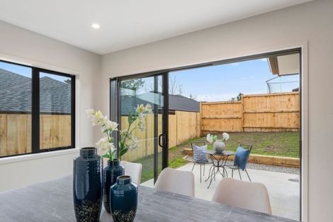 Photo of property in 7 Blatina Drive, Kumeu, 0810