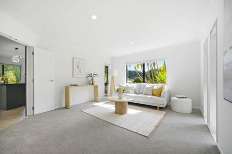 Photo of property in 1 William Gamble Drive, Greenhithe, Auckland, 0632